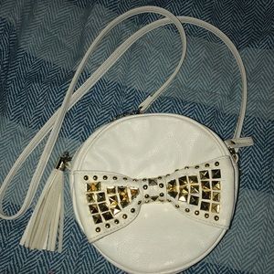 Pretty on the go bag!